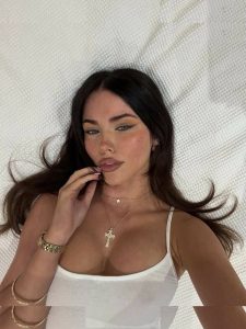 Clarissa Bea - Image 78