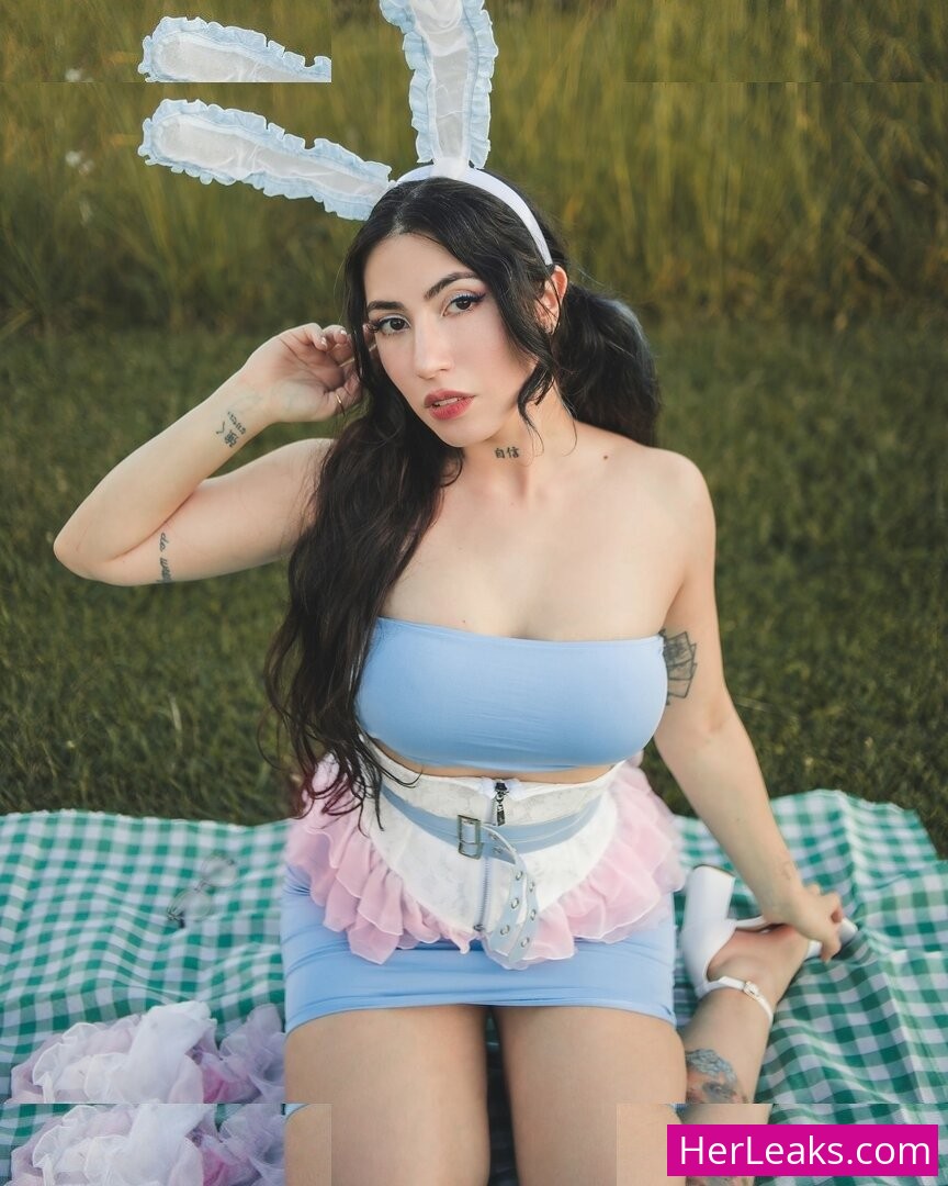 Danielle Vedovelli - Image 259