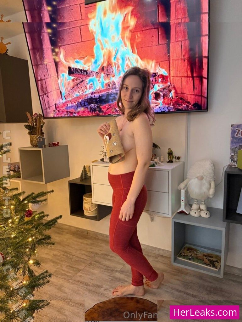 deineesarah - Image 50