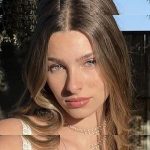 Ella Netzer - Image 1