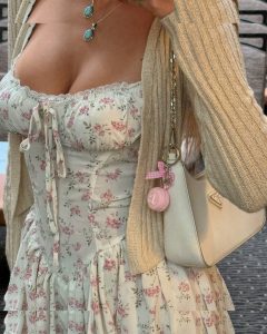 Ella Netzer - Image 318