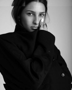 Ella Netzer - Image 96