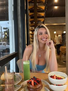 Ella Netzer - Image 25