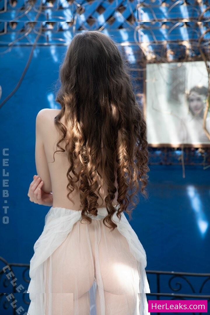 Emily Bloom - Image 136