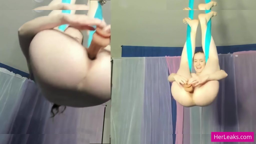 Emily Bloom - Image 61