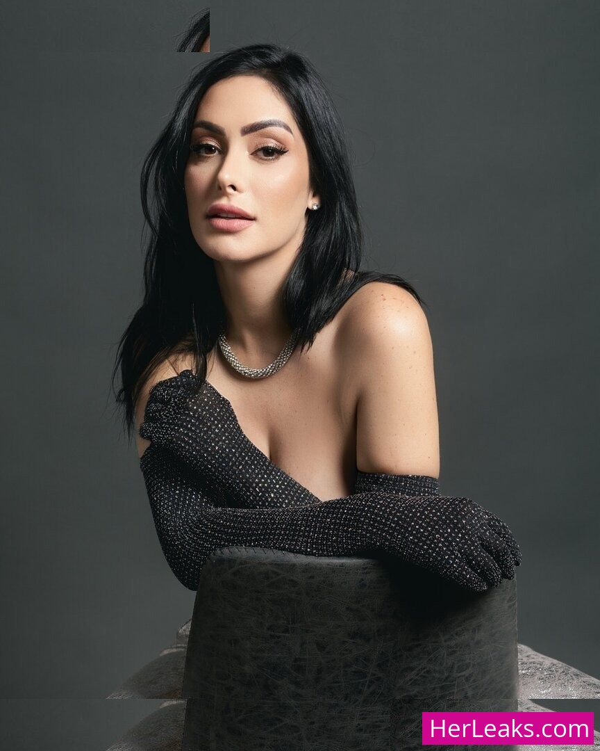 Francine Piaia - Image 325