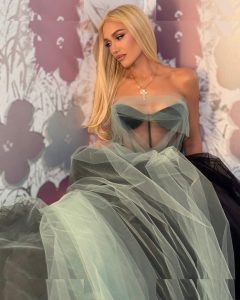 Gwen Stefani - Image 6