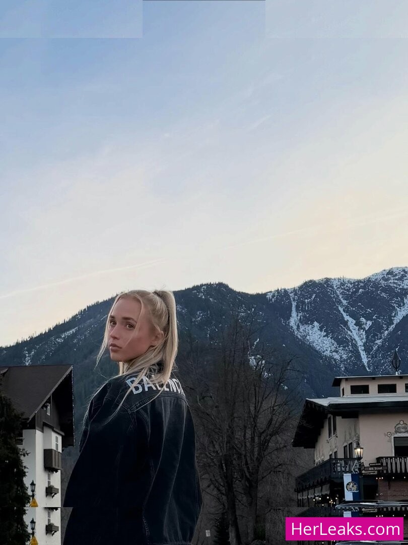 Hailey Van Lith - Image 3