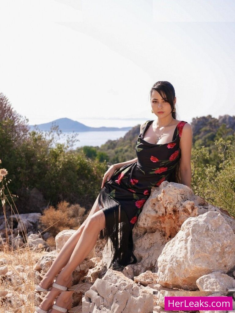 Helga Lovekaty - Image 43