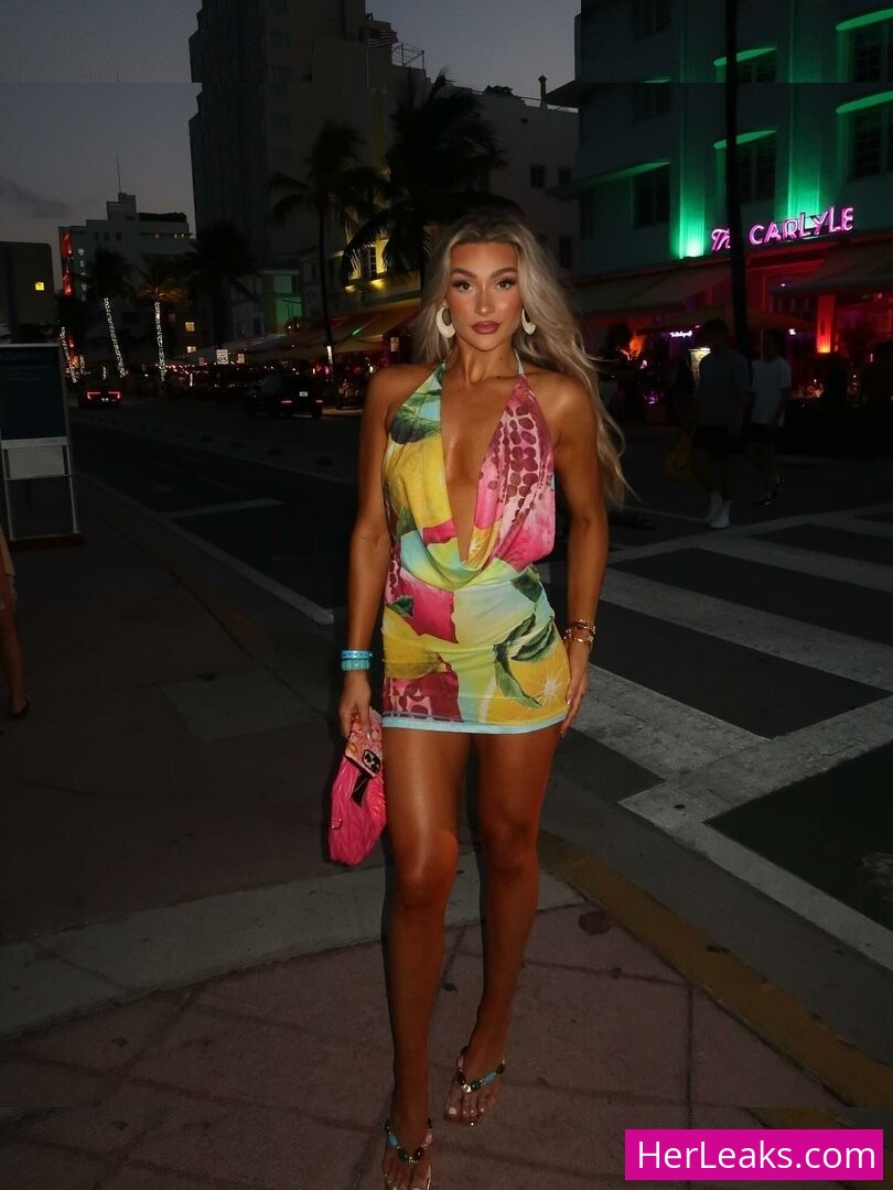 Izzi Dame - Image 347