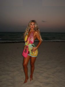 Izzi Dame - Image 341