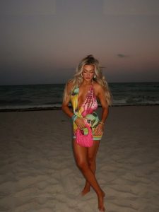 Izzi Dame - Image 336