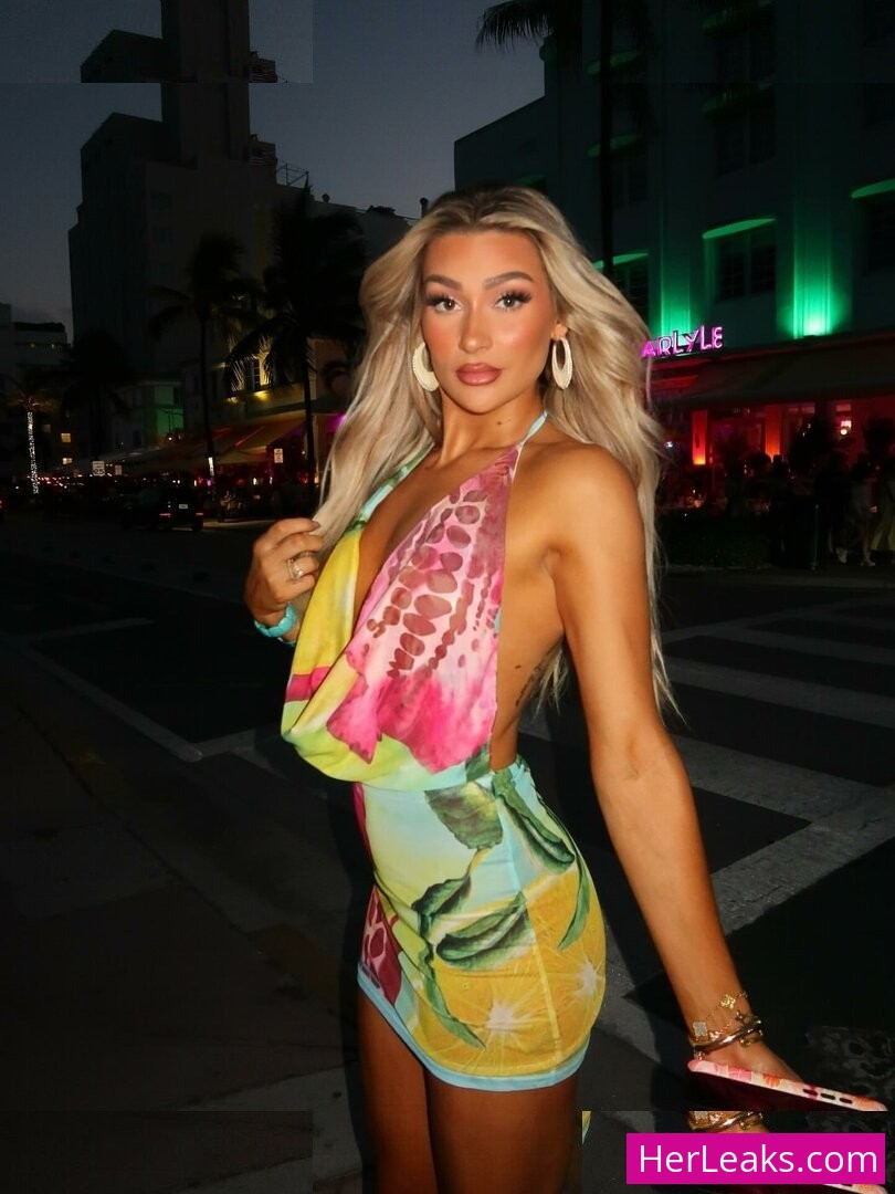 Izzi Dame - Image 334