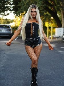 Izzi Dame - Image 234