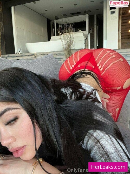 Jailyne Ojeda - Image 14