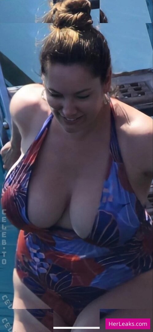 Kelly Brook - Image 373