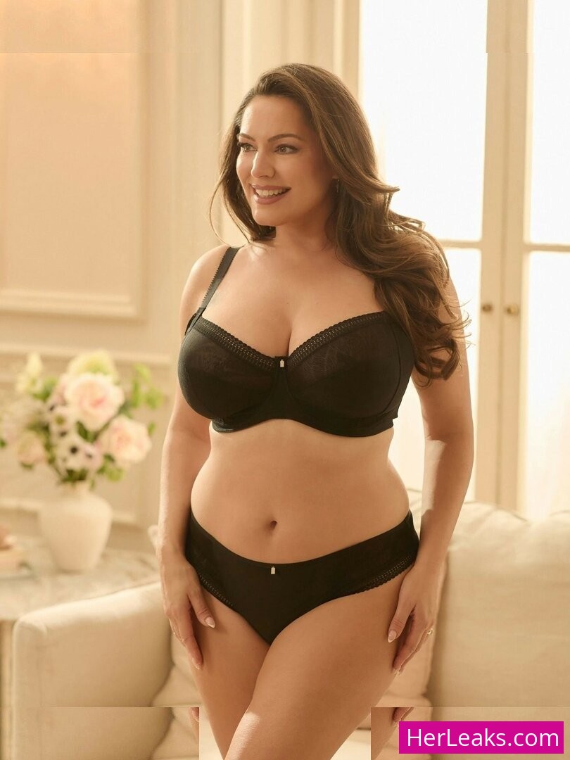 Kelly Brook - Image 347