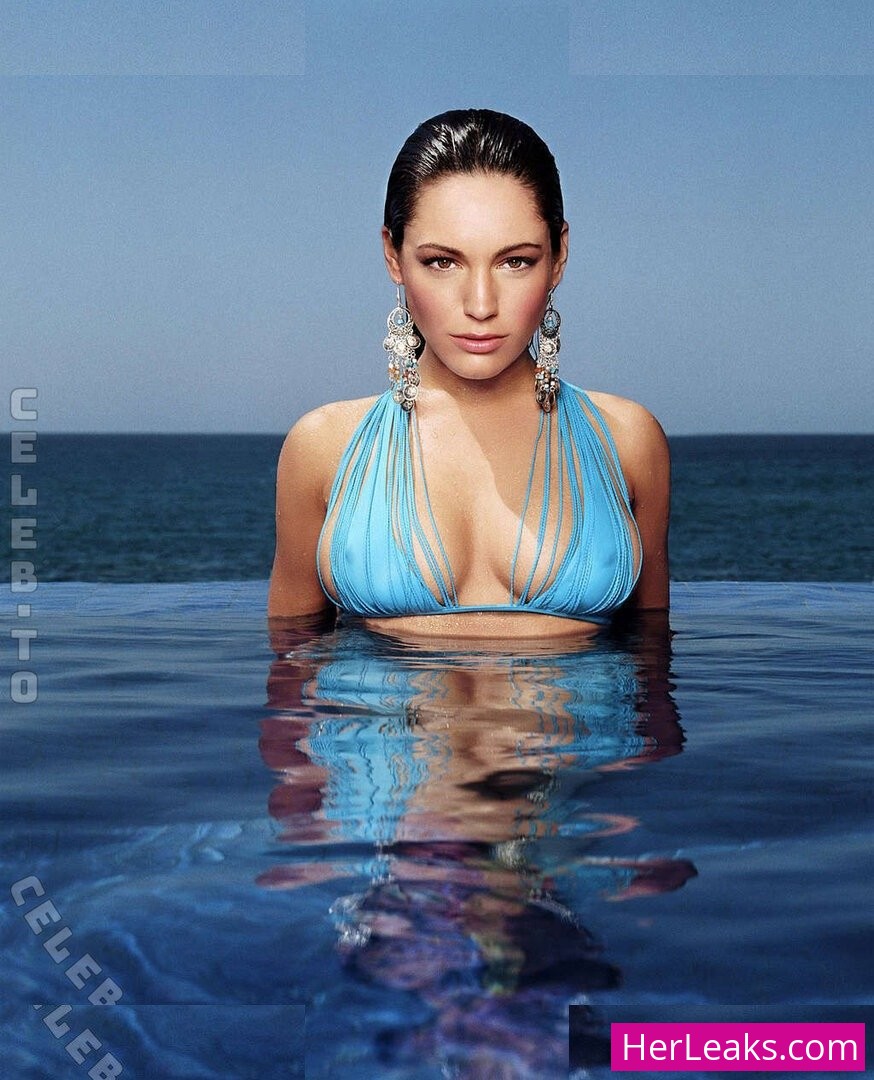 Kelly Brook - Image 246