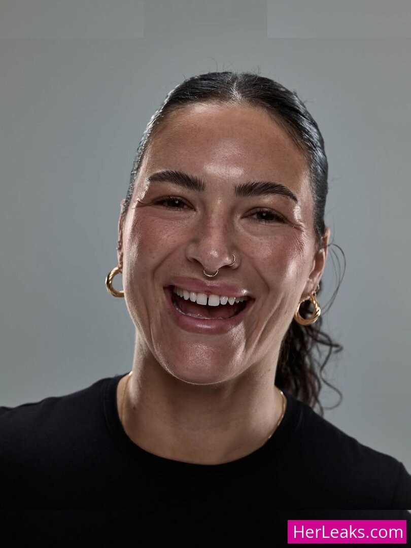 Kelly Matthews - Image 110