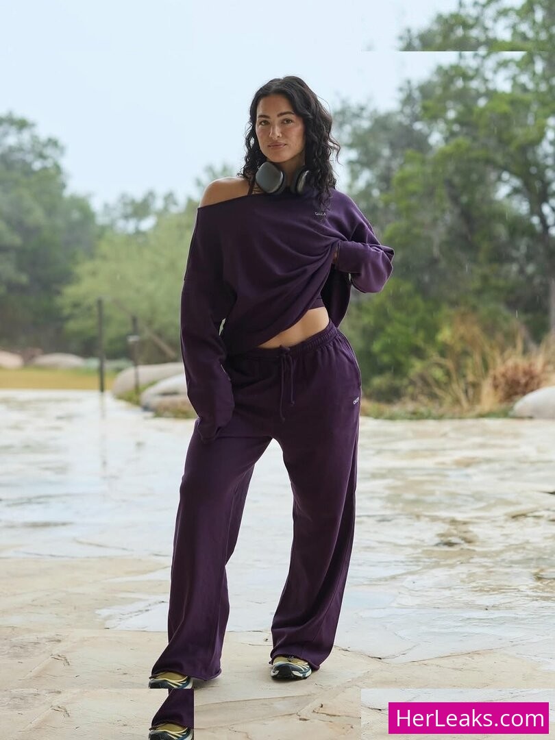 Kelly Matthews - Image 71