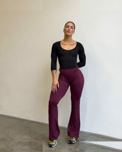 Kelly Matthews - Image 64
