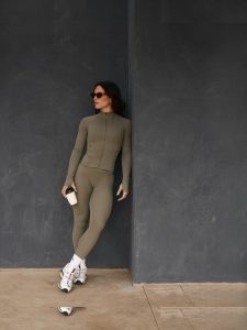 Kelly Matthews - Image 39