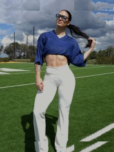 Kelly Matthews - Image 26