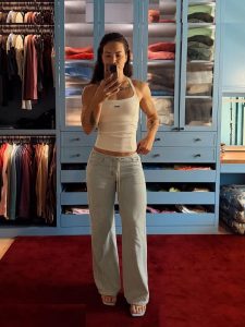 Kelly Matthews - Image 21
