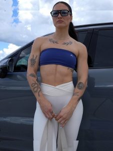 Kelly Matthews - Image 19