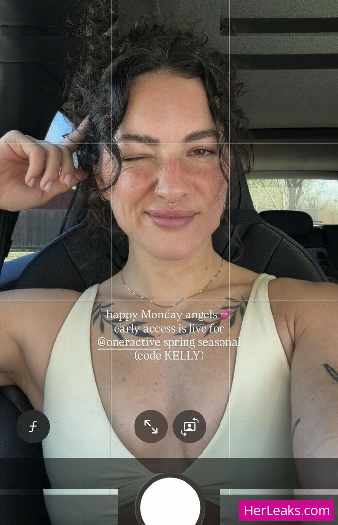 Kelly Matthews - Image 15