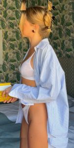 Klara Hellqvist - Image 94