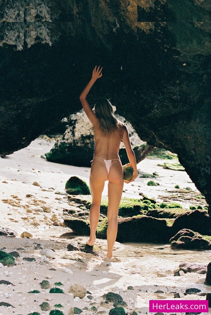 Klara Hellqvist - Image 38