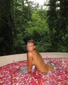 Klara Hellqvist - Image 17