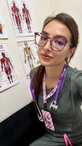 Lea 👩🏻‍⚕️🩺💉💕 - Image 9