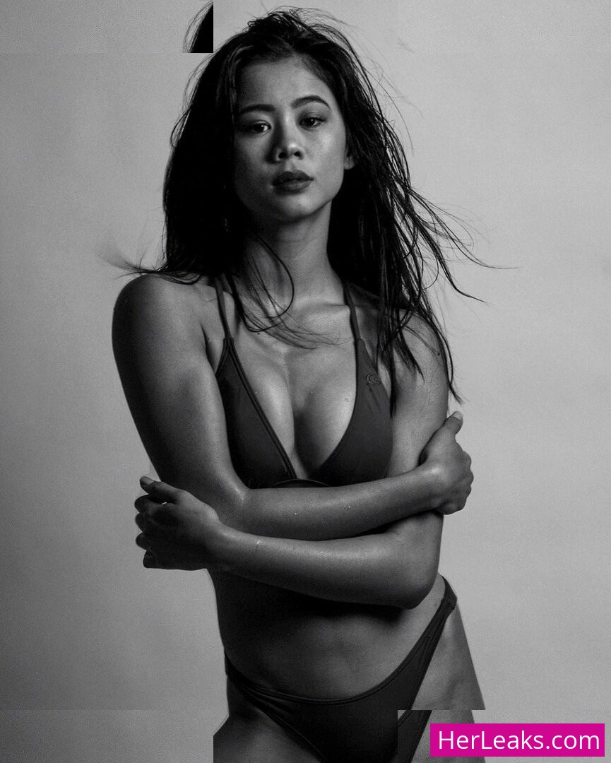 Leah Lewis - Image 100