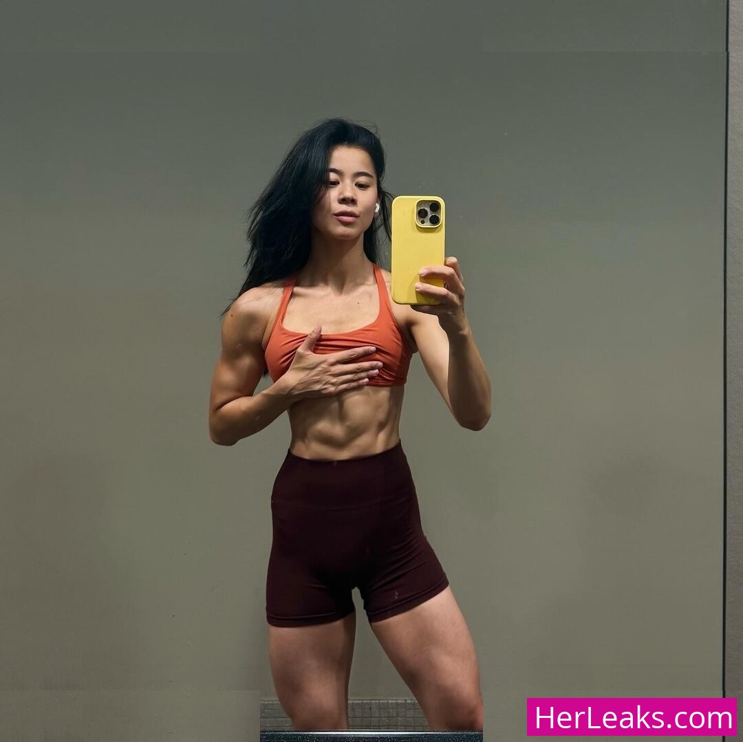 Leah Lewis - Image 24
