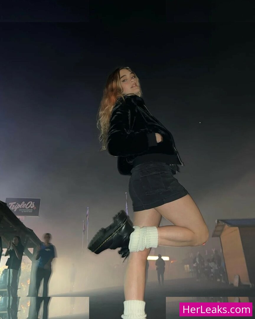 Lizzy Greene - Image 213