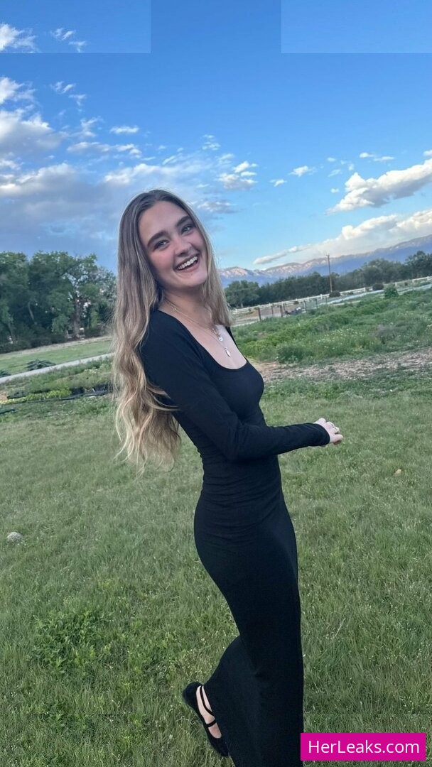 Lizzy Greene - Image 197