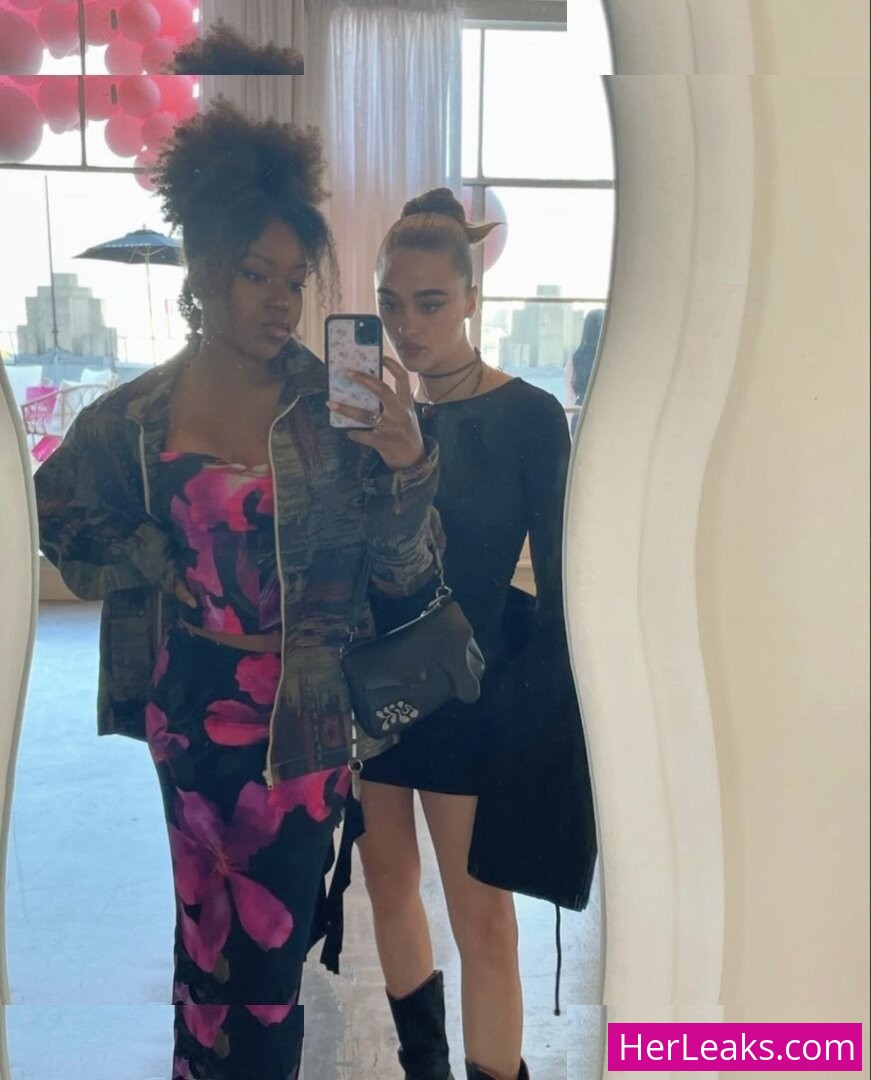 Lizzy Greene - Image 182
