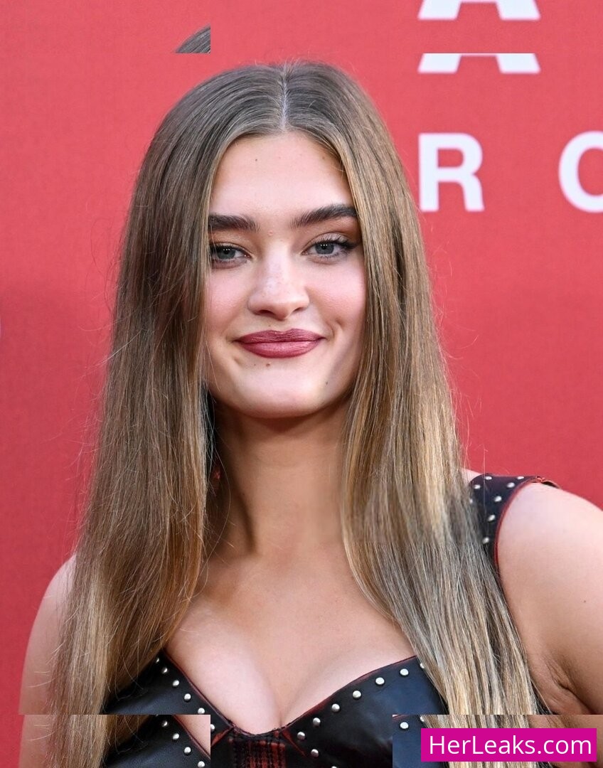 Lizzy Greene - Image 174