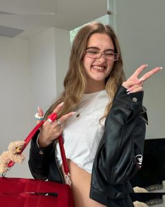 Lizzy Greene - Image 164