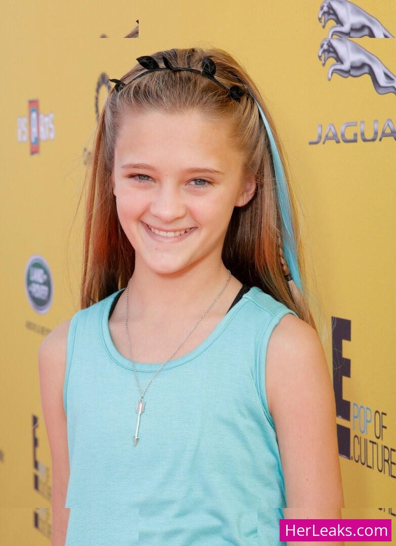 Lizzy Greene - Image 146