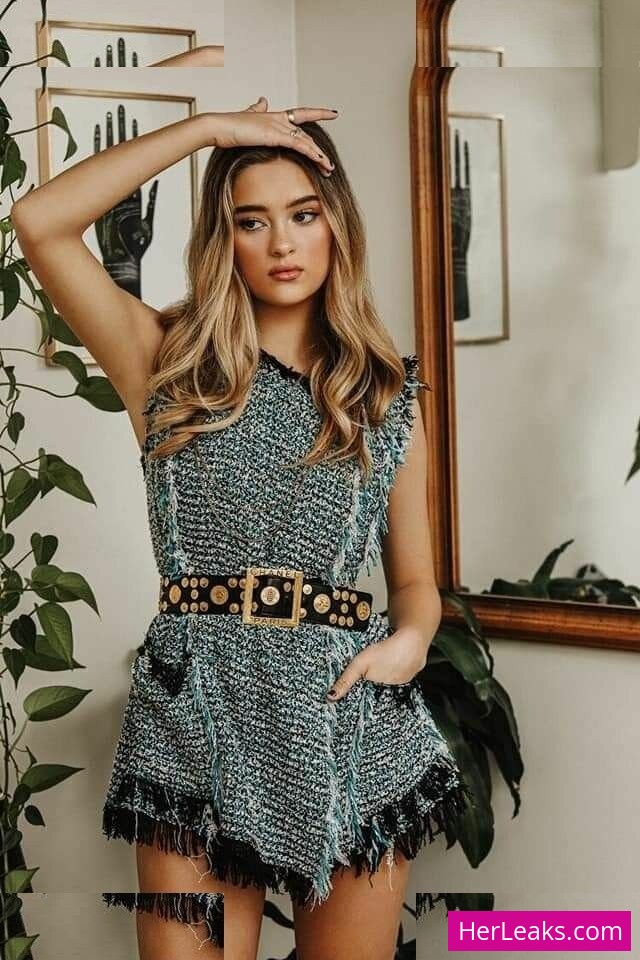 Lizzy Greene - Image 64