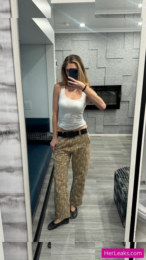 Lizzy Greene - Image 60