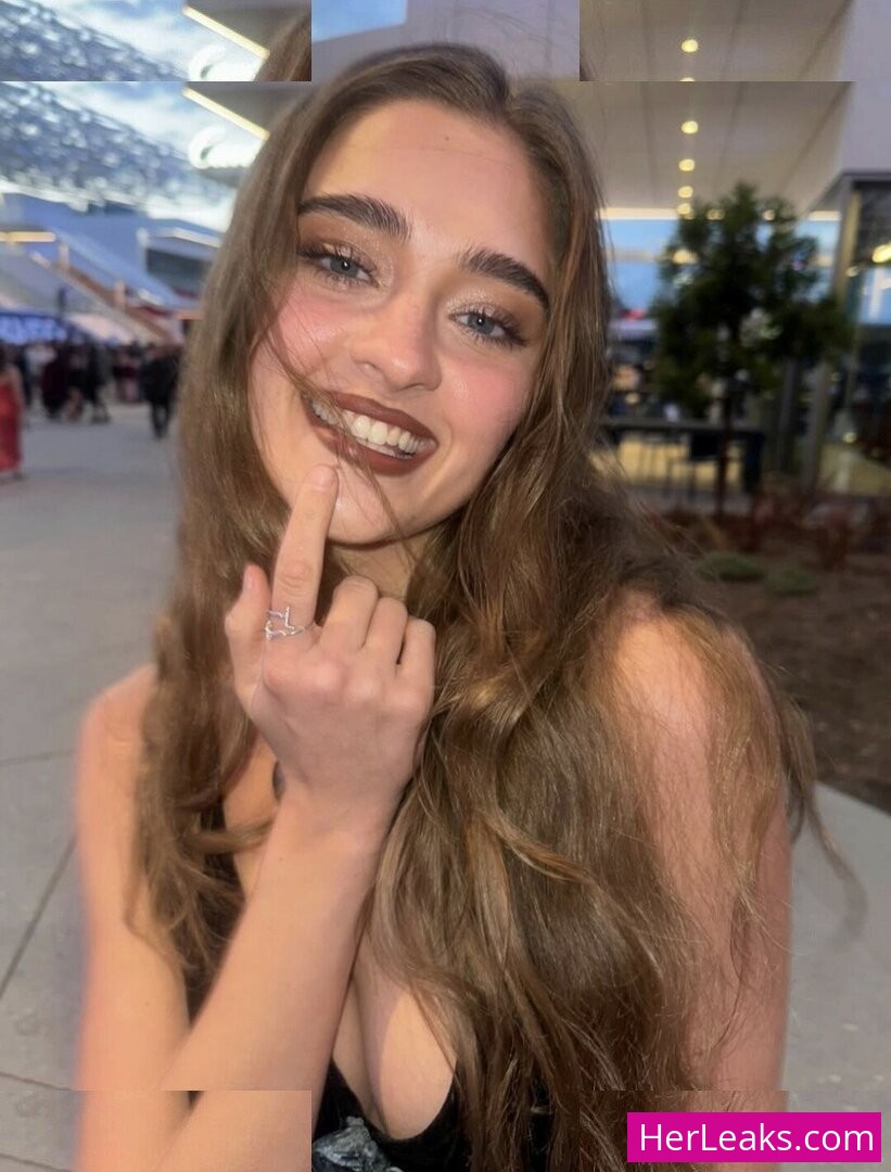 Lizzy Greene - Image 32