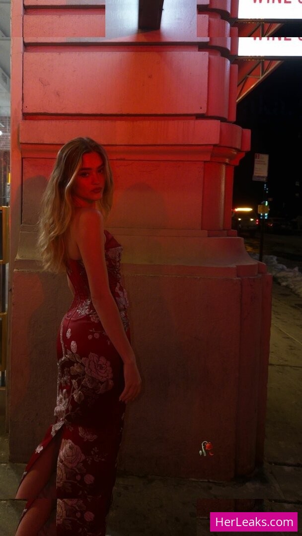 Lizzy Greene - Image 19