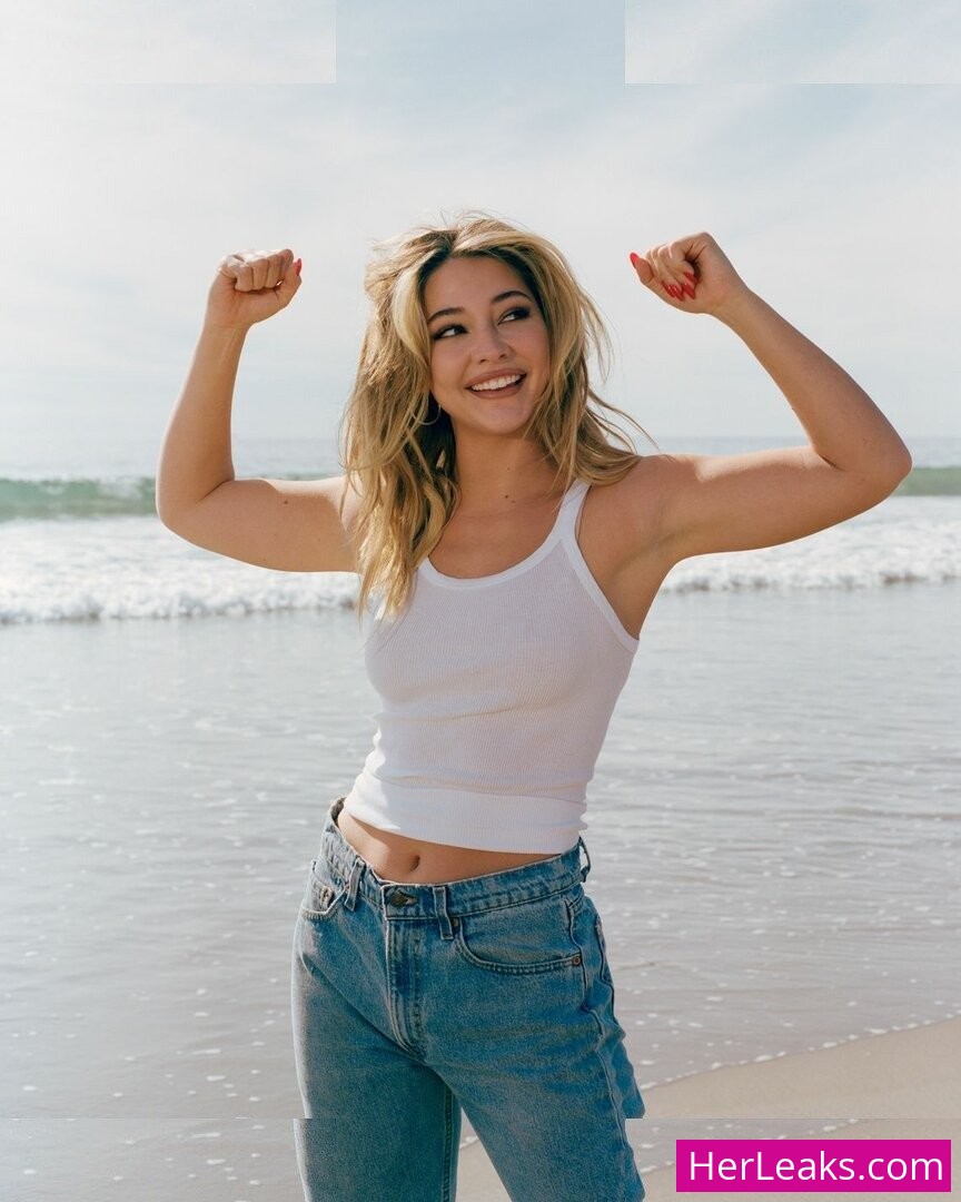 Madelyn Cline - Image 356
