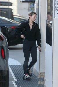 Madelyn Cline - Image 337