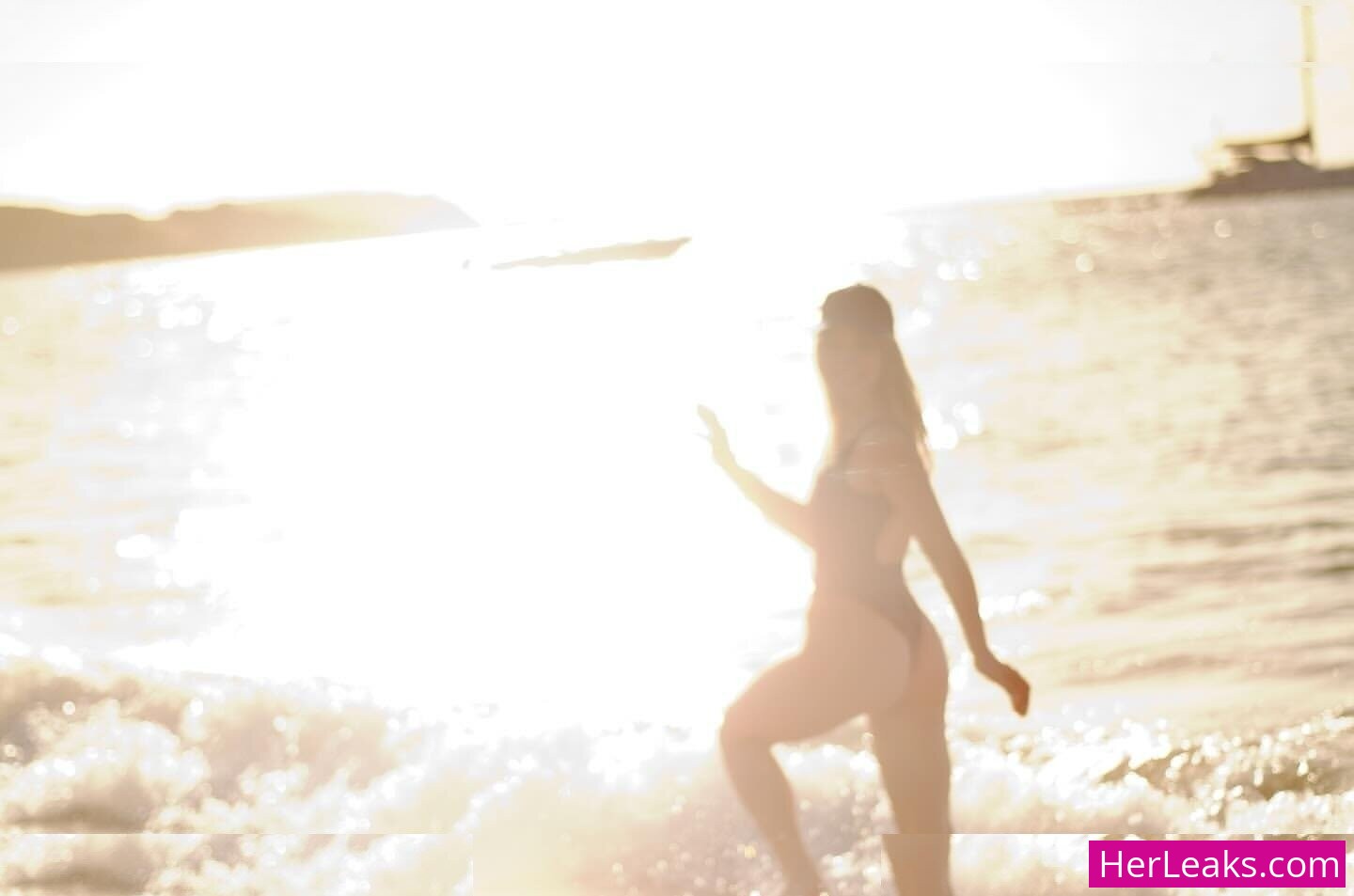 Madelyn Cline - Image 333