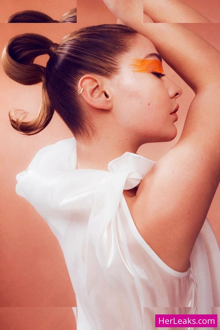 Madelyn Cline - Image 208